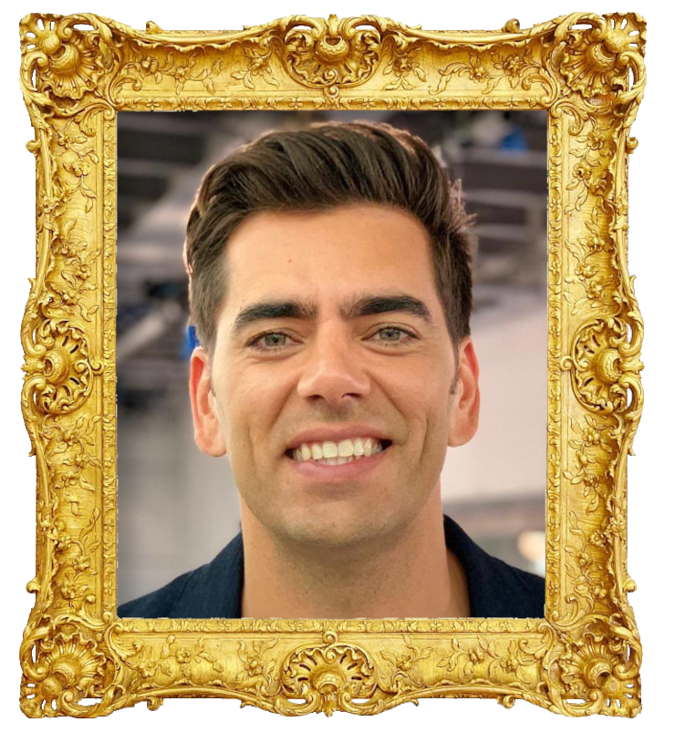 Headshot photo of Pedro Fernandes surrounded with an ornate golden frame.