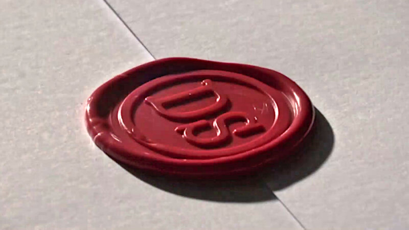 Image of the wax seal used on Direktor Svemira