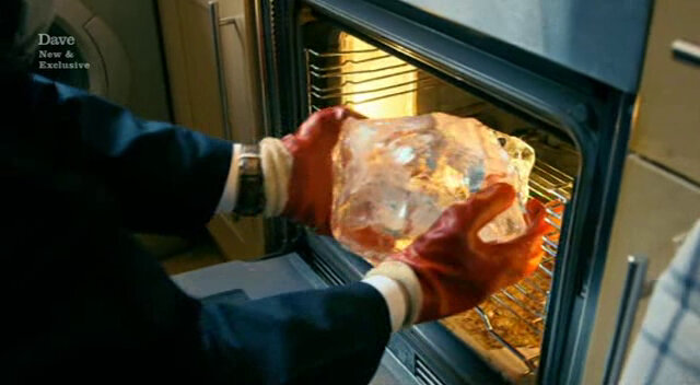 Image of Frank Skinner trying to melt chunks of ice in an oven.