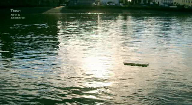 Image showing how the ice block was clearly still visible, bobbing along on the surface of the water.