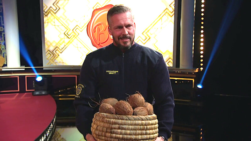 Image of the prize up for grabs in this episode: a date with the programme’s security guard, Micke, and a basket of 48 coconuts.