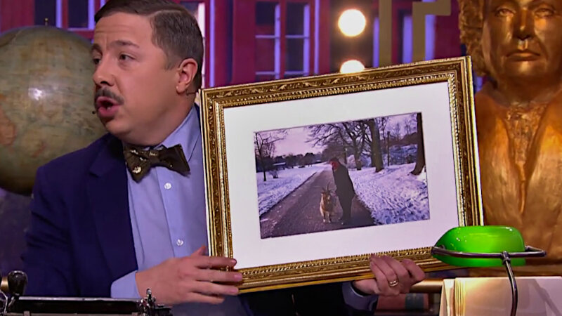 Image of the prize up for grabs in this episode: a framed photograph of the TV critic Jan-Olov Andersson and his ‘new goat’ (a reference to the ‘Cheer up Jan-Olov’ task).