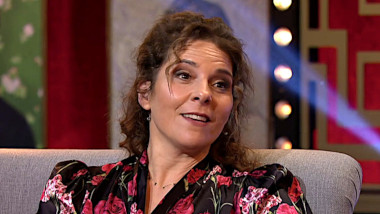 Image of Vanna Rosenberg, the guest contestant on the episode.