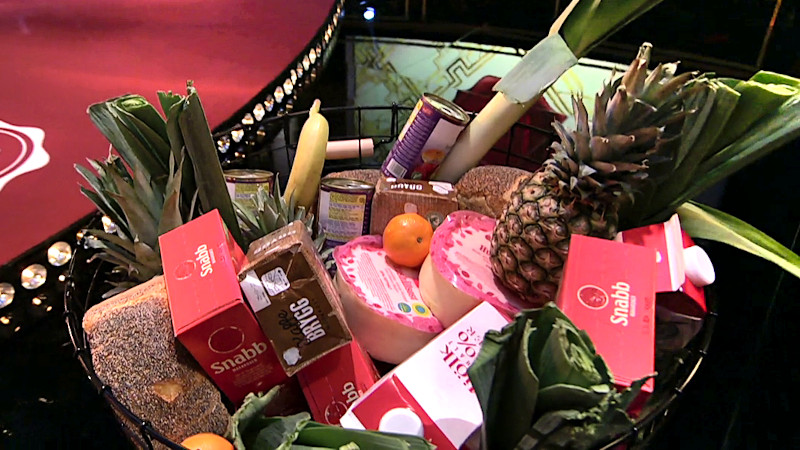 Image of the prize up for grabs in this episode: a basket of groceries worth 1,454 krona [£116].