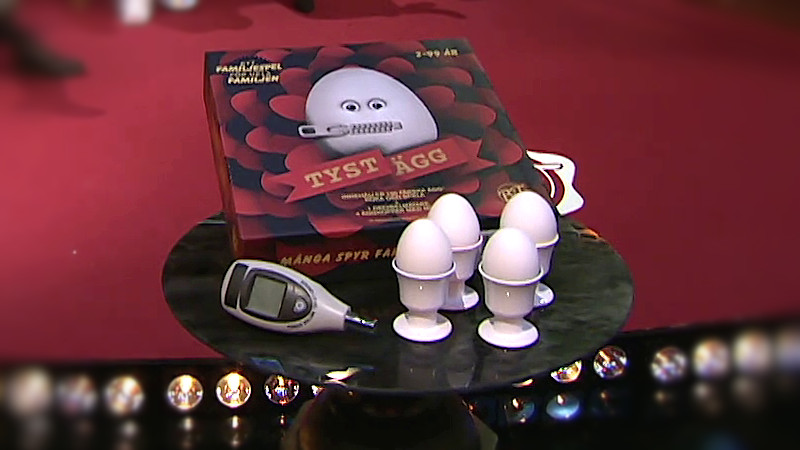 Image of the prize in this episode: a kit for everyone to play ‘Quiet Eggs’ at home – four eggs, four eggcups, a decibel meter, and an attractive box in which to store it all.
