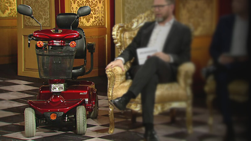 Image of the prize up for grabs in this episode: Heino Hansen’s electric scooter, stolen from Lasse Rimmer.
