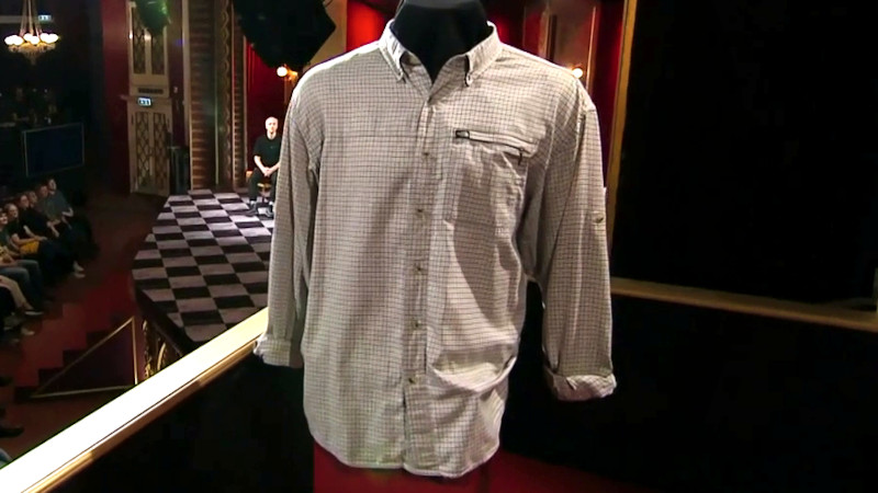 Image of the prize for the episode: Sebastian Klein's shirt.
