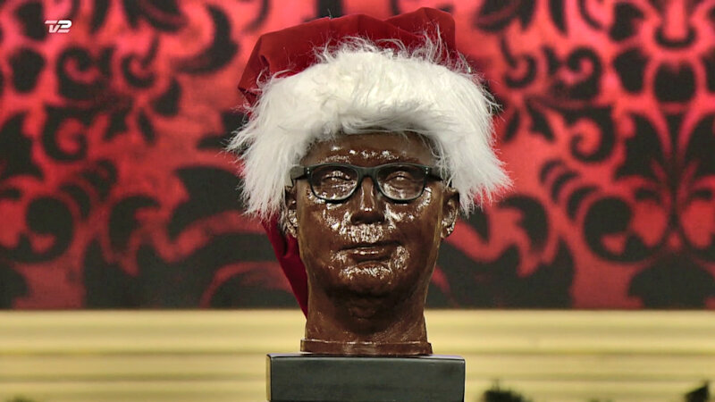 Image of the prize up for grabs in this episode: the Taskmaster’s head cast in chocolate.