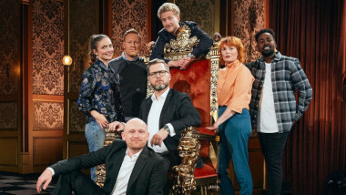 Cover image for the fourth season of the Danish show Stormester, picturing the cast of the season.