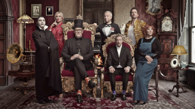 Cover image for the seventeenth series of the UK show Taskmaster, picturing the cast of the series.
